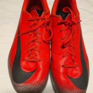 Nike Mercurial engineer for speed shoes